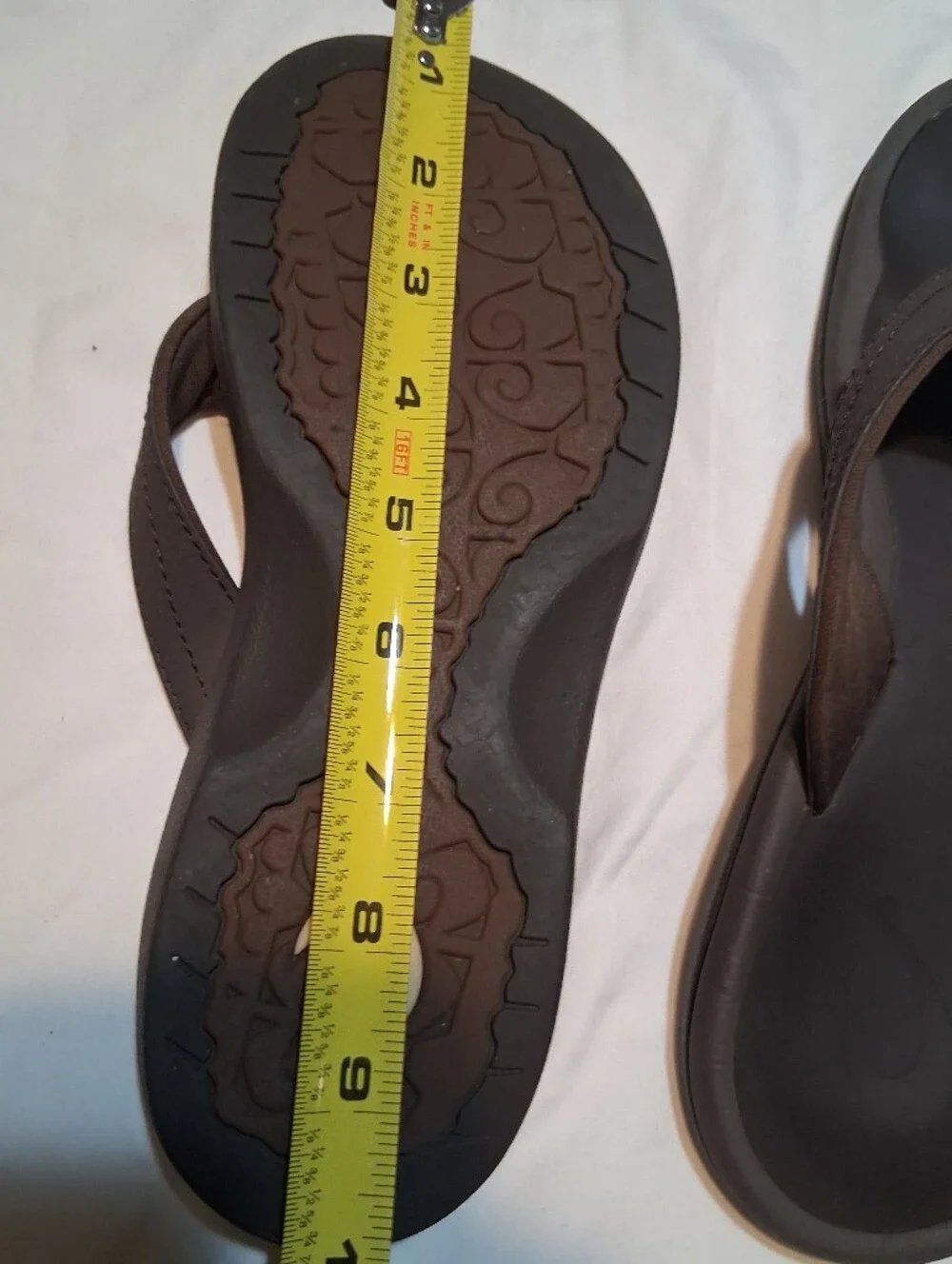 OluKai Ohana Brown Flip Flops Women’s Size 6 Comfortable Water-Ready Sandals